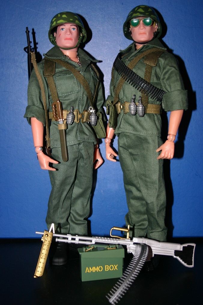 Kitbash:  A Pair of Vietnam "Grunts" IMG_9947_zps92aa10c1