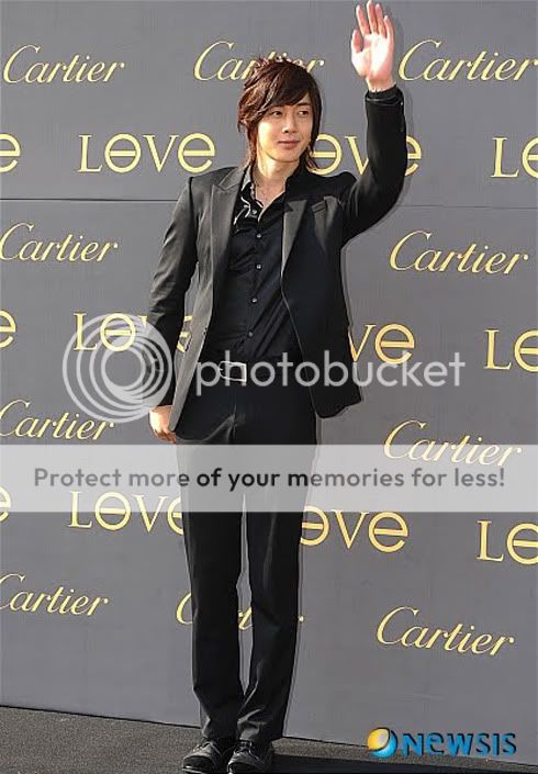 Kim Hyun Joong asistiendo al evento de “Cartier Love Day” HJL_cartier005