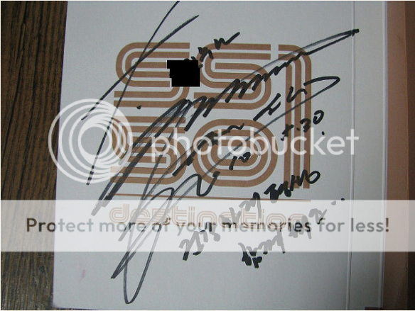 Hyun Joong en firma de autógrafos del nuevo álbum ‘DESTINATION’ 5 / 30 + autógrafo Screenshot2010-05-30at93351AM