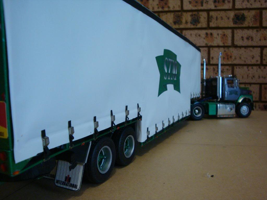 s-line with trailer all finish DSC02634