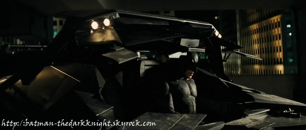 The Dark Knight (Batman Begins II) - Page 5 Tumbler-batmobile-snapshot200805041