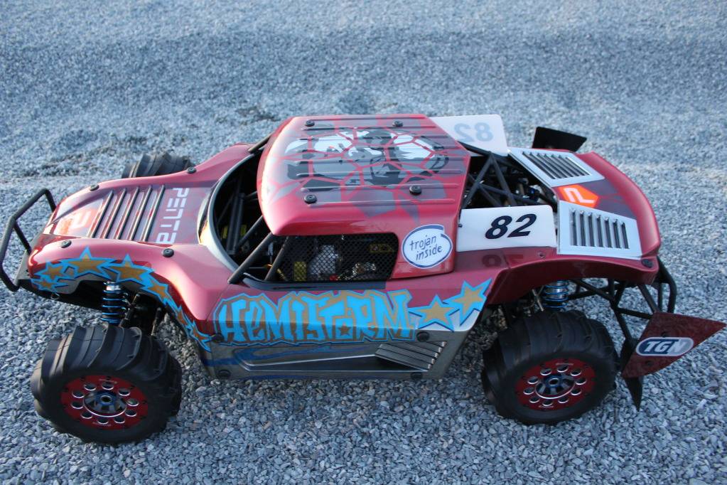 Tuto pour peindre un bigscale carro: HemiStorm Penta pour le Losi 5ive IMG_0523