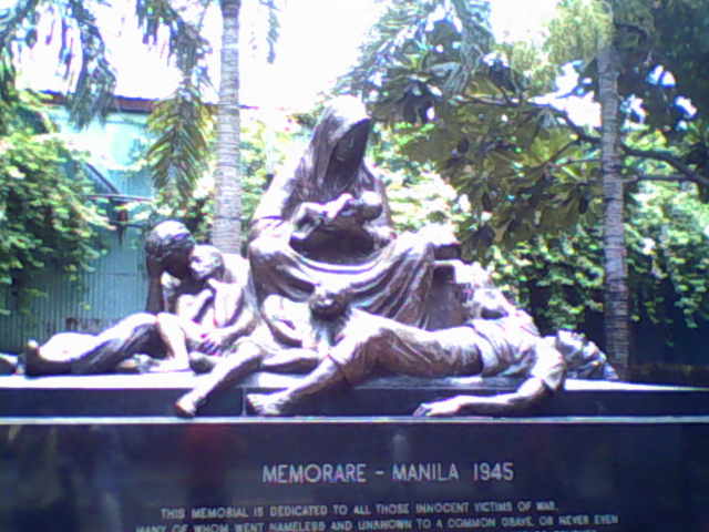 Saya sa intramuros :)) Img00001