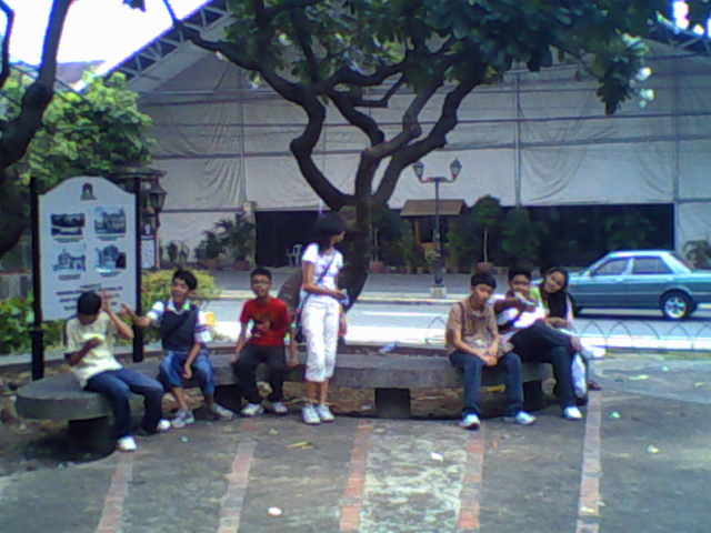 Saya sa intramuros :)) Img00002-1