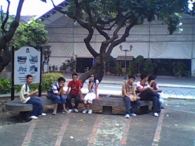 Saya sa intramuros :)) Img00003