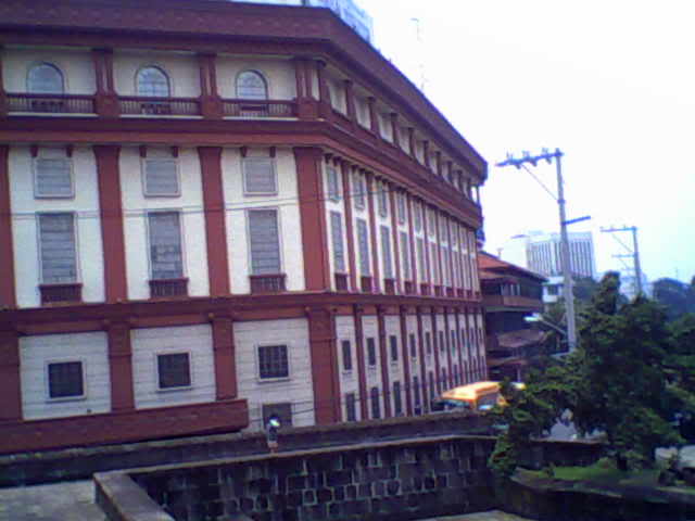 Saya sa intramuros :)) Img00010-1