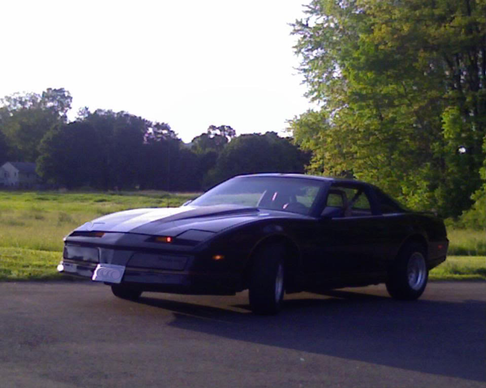 Brother Al's 1984 Y84 Recaro Edition Trans Am S/E.. the last of the breed. Photo_052009_002