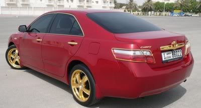 ســيــارة مـزيـنــه بــالـذهـب GOLD-pLATED-cAMRY-4