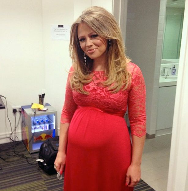 #AS Style Killer 2 (IV). - Página 23 Kimberley-Walsh-looks-cute-and-very-pregnant-in-instagram-picture