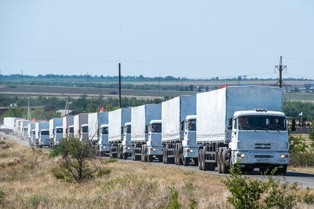 Les Nouvelles du Kolozistan  Lorries-part-of-a-Russian-humanitarian-convoy