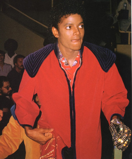 Michael Did NOT Change His Skin Color- He Had Vitiligo 14-2