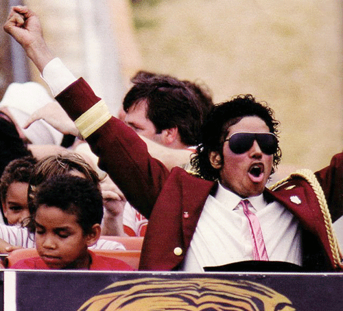 Michael - Michael Did NOT Change His Skin Color- He Had Vitiligo 20-2