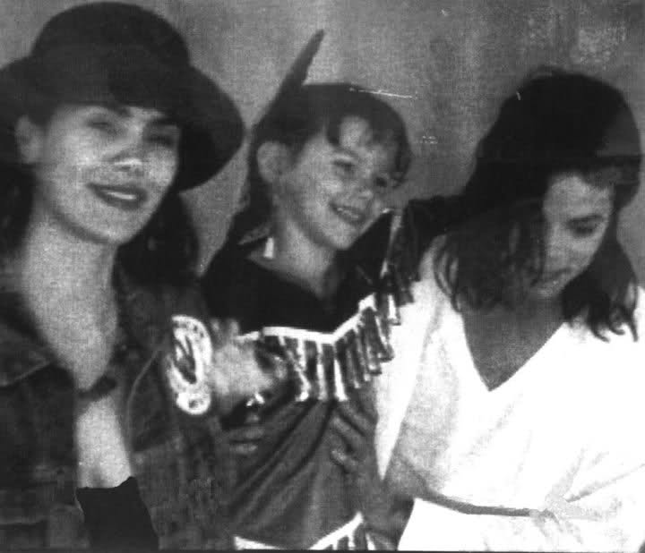 Michael Was Only Friends With Boys- ANOTHER MEDIA LIE! 39-3