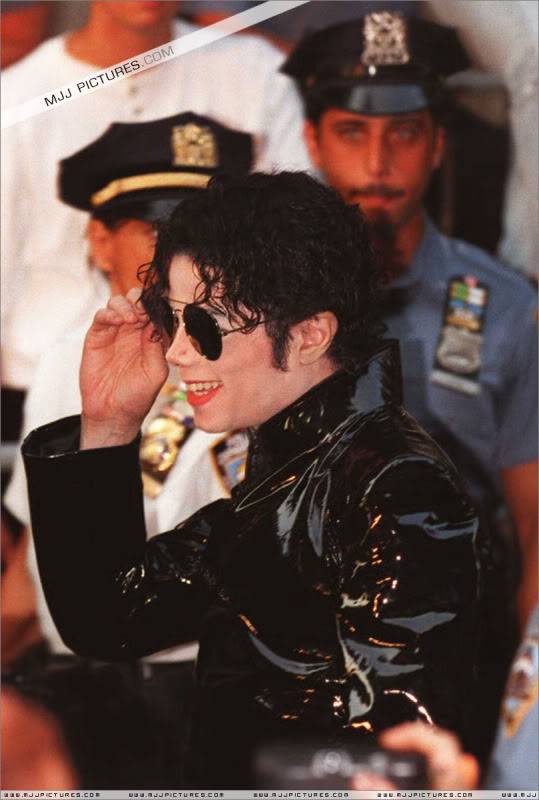 1995- The 12th Annual MTV Video Music Awards 009-45