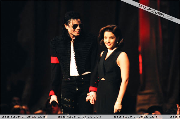 1994- The 11th Annual MTV Video Music Awards 018-23