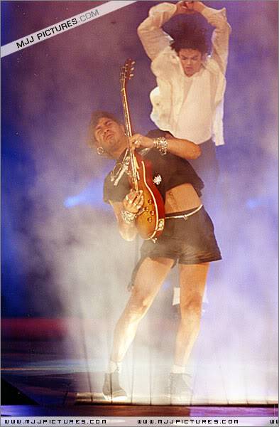 1995- The 12th Annual MTV Video Music Awards 032-15