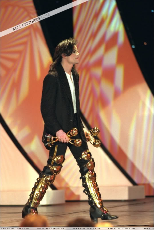 1996- The 8th Annual World Music Awards 055-11