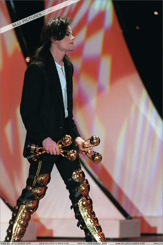 1996 - 1996- The 8th Annual World Music Awards 056-11