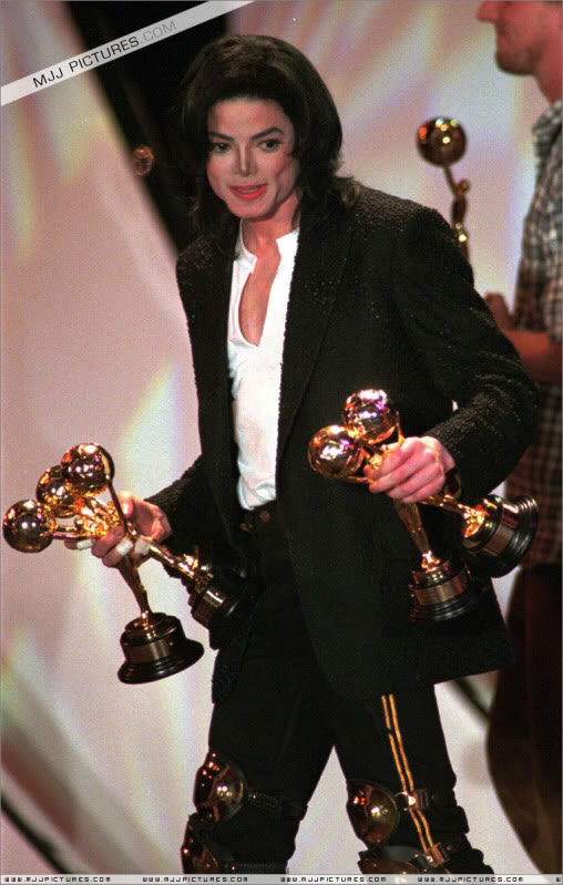 1996- The 8th Annual World Music Awards 065-10