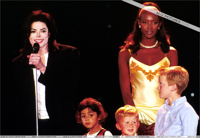 1996- The 8th Annual World Music Awards 089-5