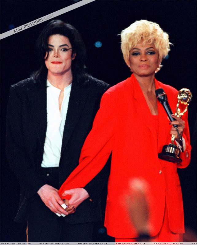 1996- The 8th Annual World Music Awards 092-5