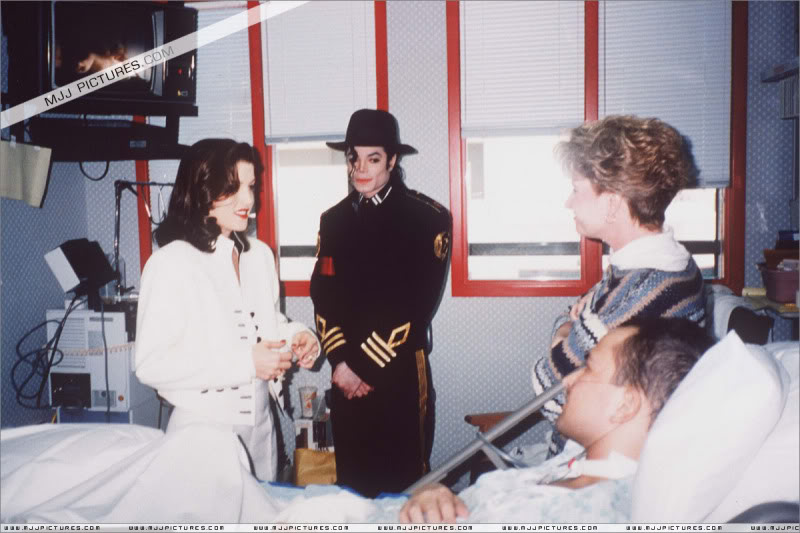 1994 - 1994- Michael & Lisa Marie Visit St Jude Children Hospital 001-45