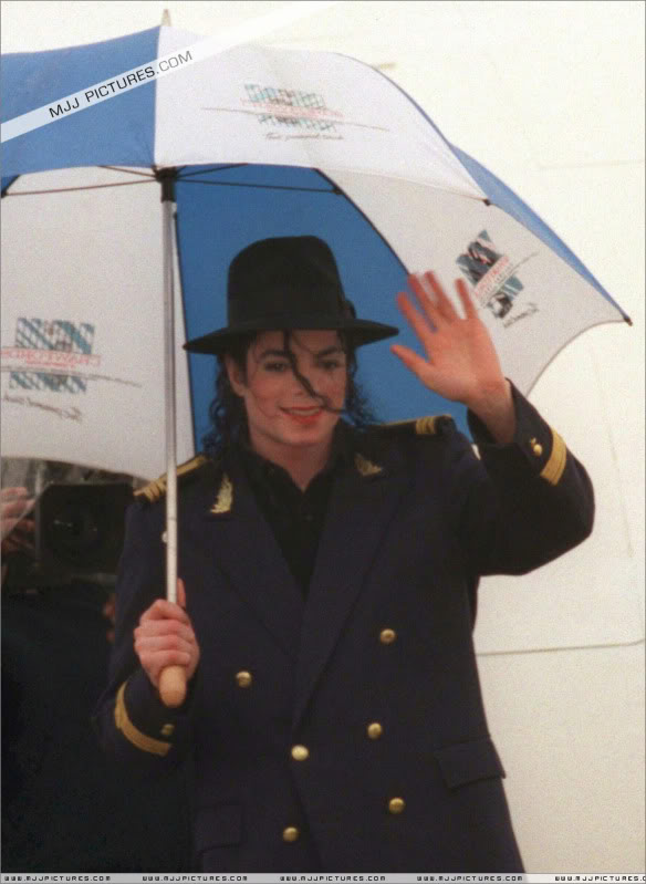 1996 - 1996- Michael Visits Moscow 001-86