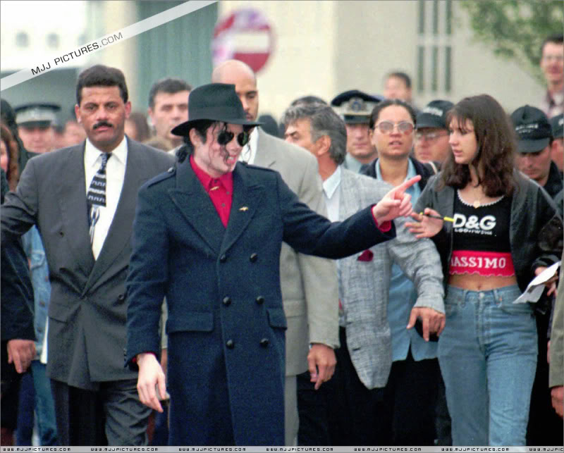 1996 - 1996- Michael Visits Bucharest 002-74