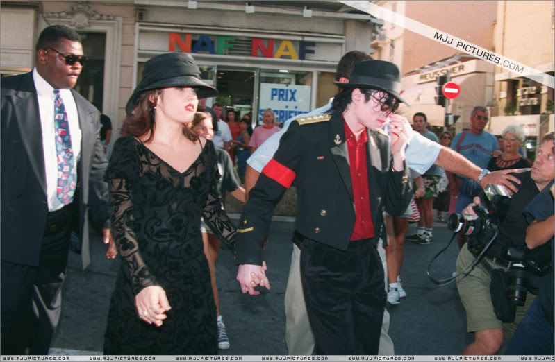 Michael - Michael & Lisa Marie Visit France 004-37