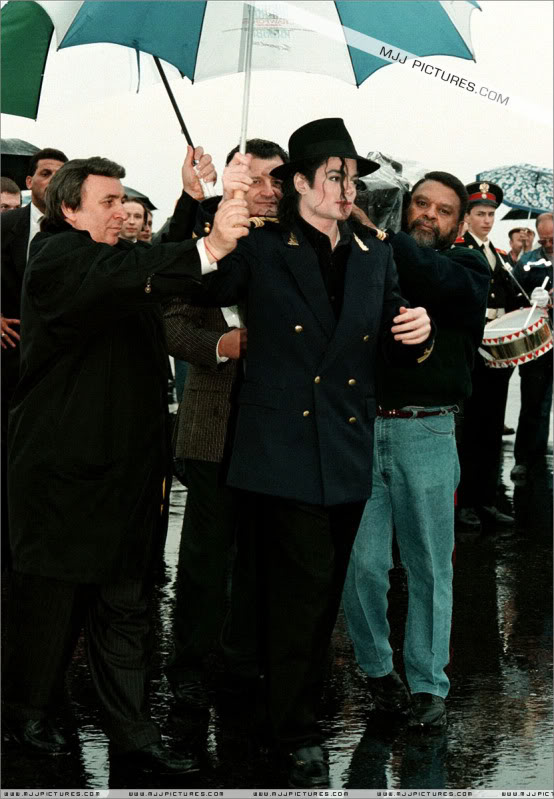 1996 - 1996- Michael Visits Moscow 005-68