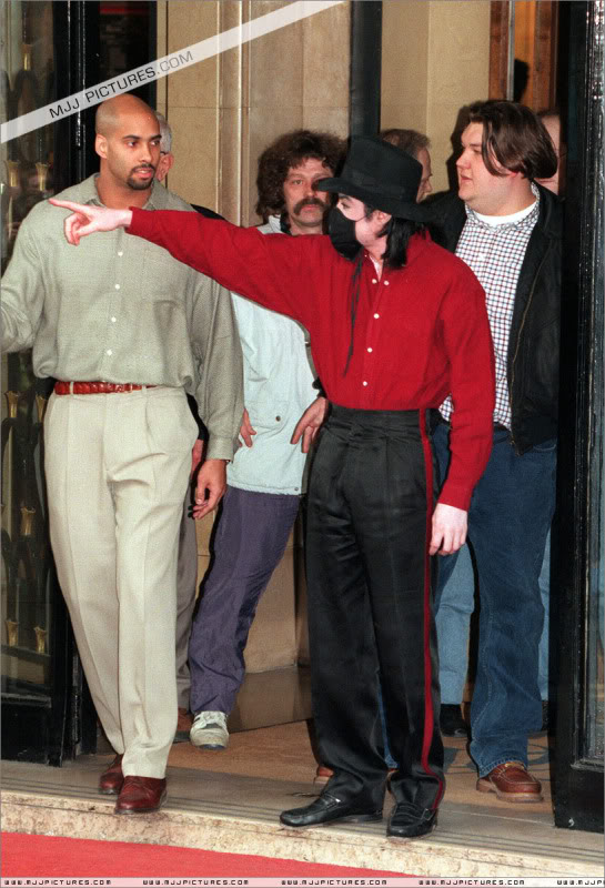 Michael - 1996- Michael at the George V Hotel (Paris) 010-40