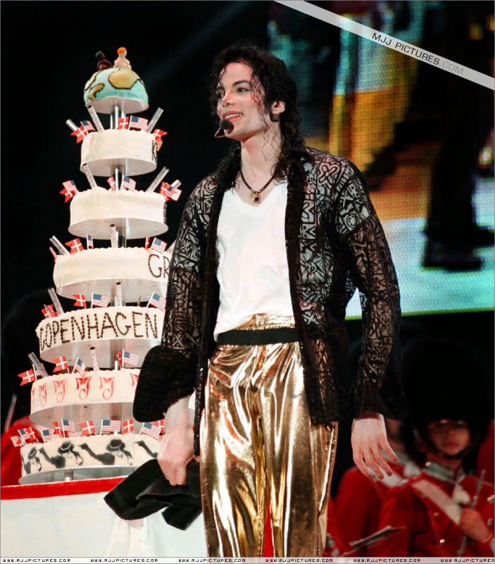 HIStory World Tour - Page 2 011-11