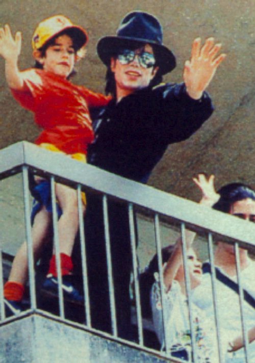 Michael - 1996- Michael in Brazil 011-38