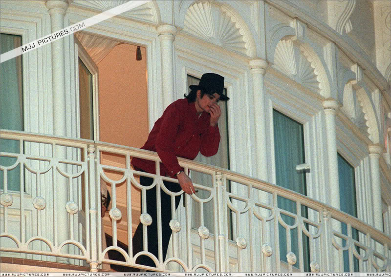 1995- Michael Visits Disneyland Paris (December) 013-30