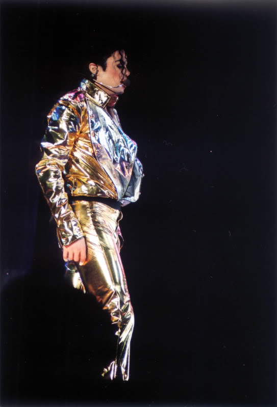 tour - HIStory World Tour - Page 2 014-10