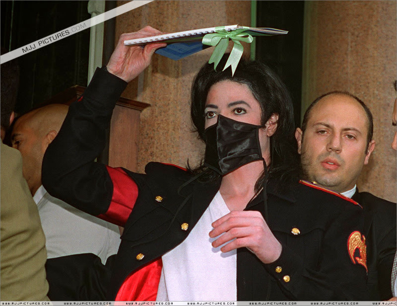 1996- Michael Visits Monaco 018-39