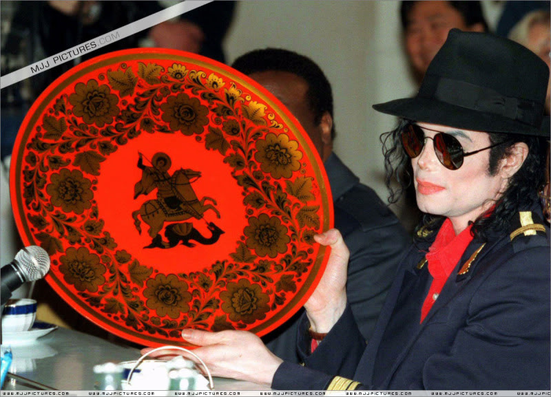 1996- Michael Visits Moscow 020-35