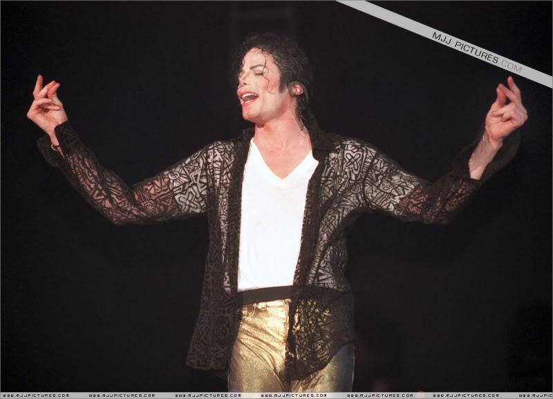 HIStory World Tour - Page 2 023-4