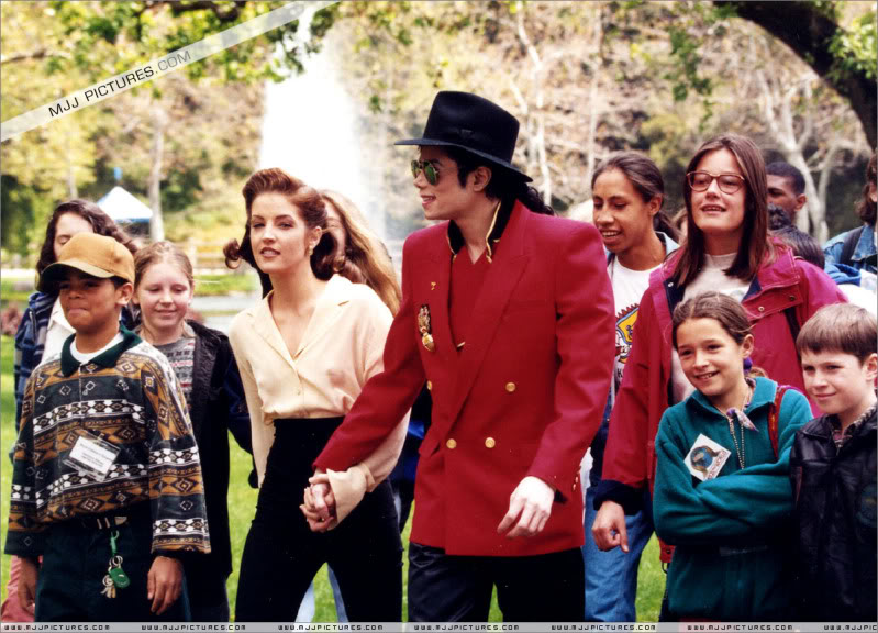 1995 - 1995- World Summit of Children at Neverland Valley Ranch 024-17