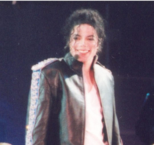 tour - HIStory World Tour 028