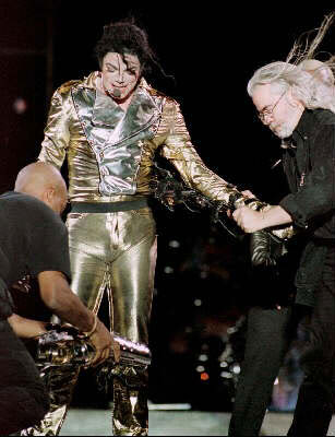 HIStory World Tour - Page 2 029-2