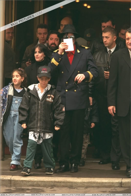 1996 - 1996- Michael Visits Moscow 032-16