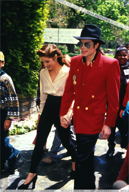 1995- World Summit of Children at Neverland Valley Ranch 035-10