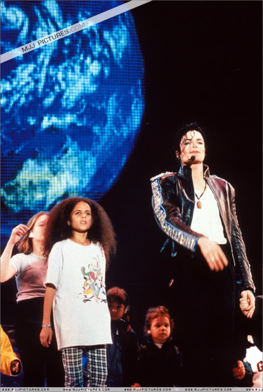 HIStory World Tour - Page 2 035-2