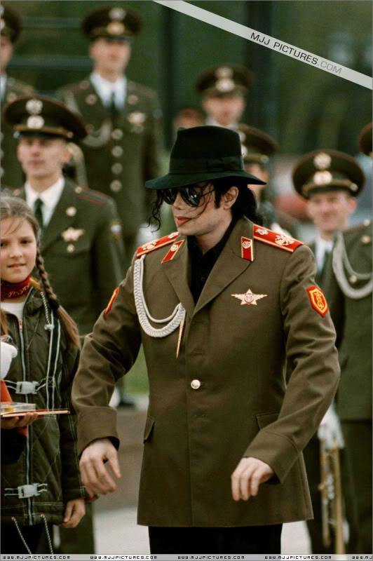1996 - 1996- Michael Visits Moscow 046-10