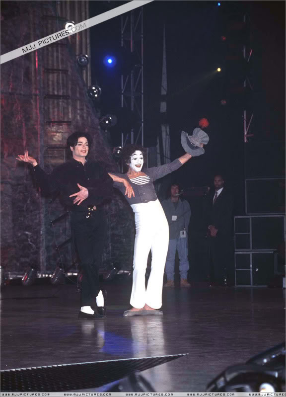 jackson - Rehearsals for the HBO Special Michael Jackson One Night Only 047-7