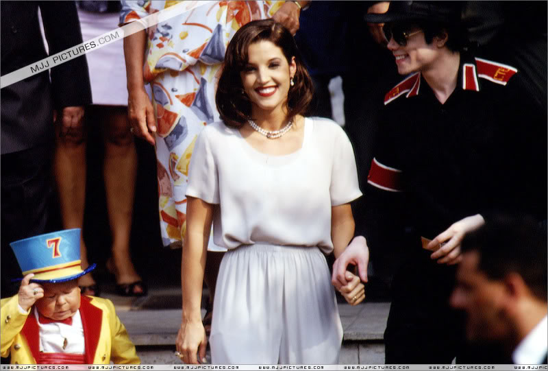 1994 - 1994- Michael & Lisa Marie Visit Budapest 051-6