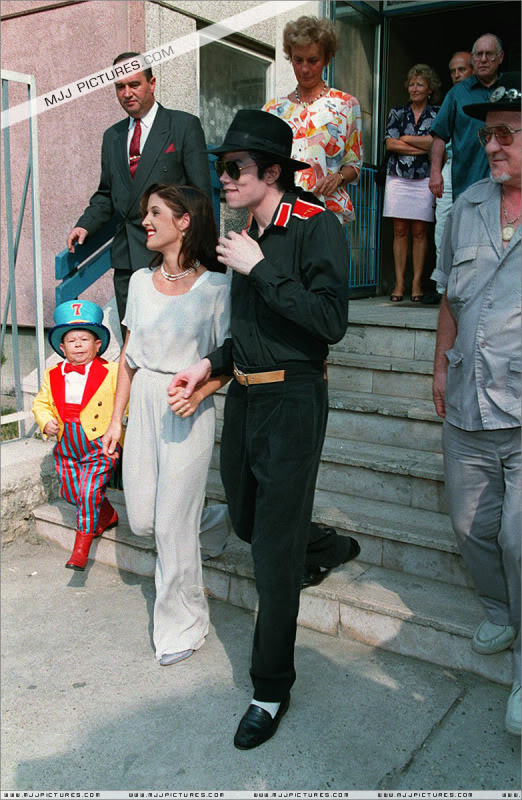 1994- Michael & Lisa Marie Visit Budapest 056-5