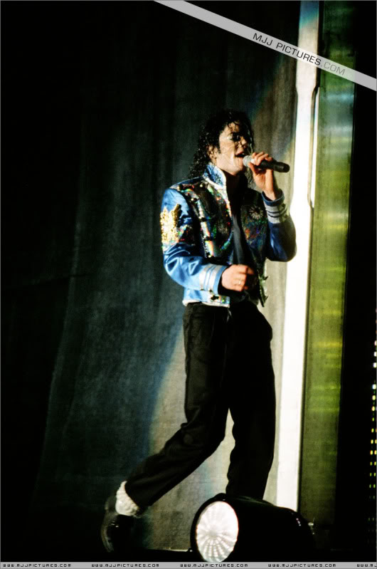 tour - HIStory World Tour - Page 2 066-1