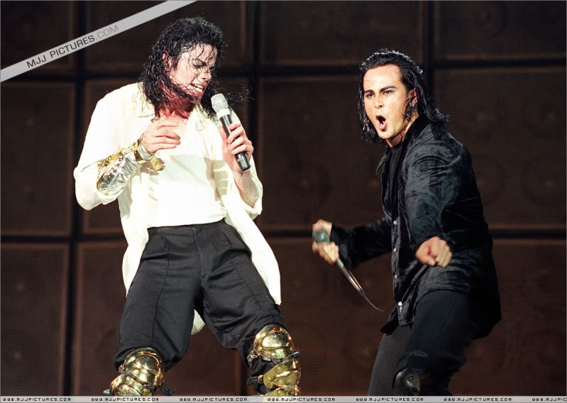 HIStory World Tour - Page 2 077-1